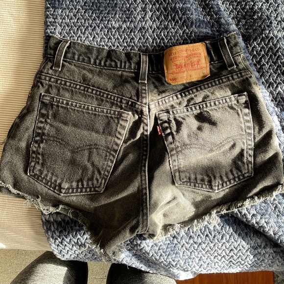 Levi black high waisted distressed shorts - Picture 2 of 2